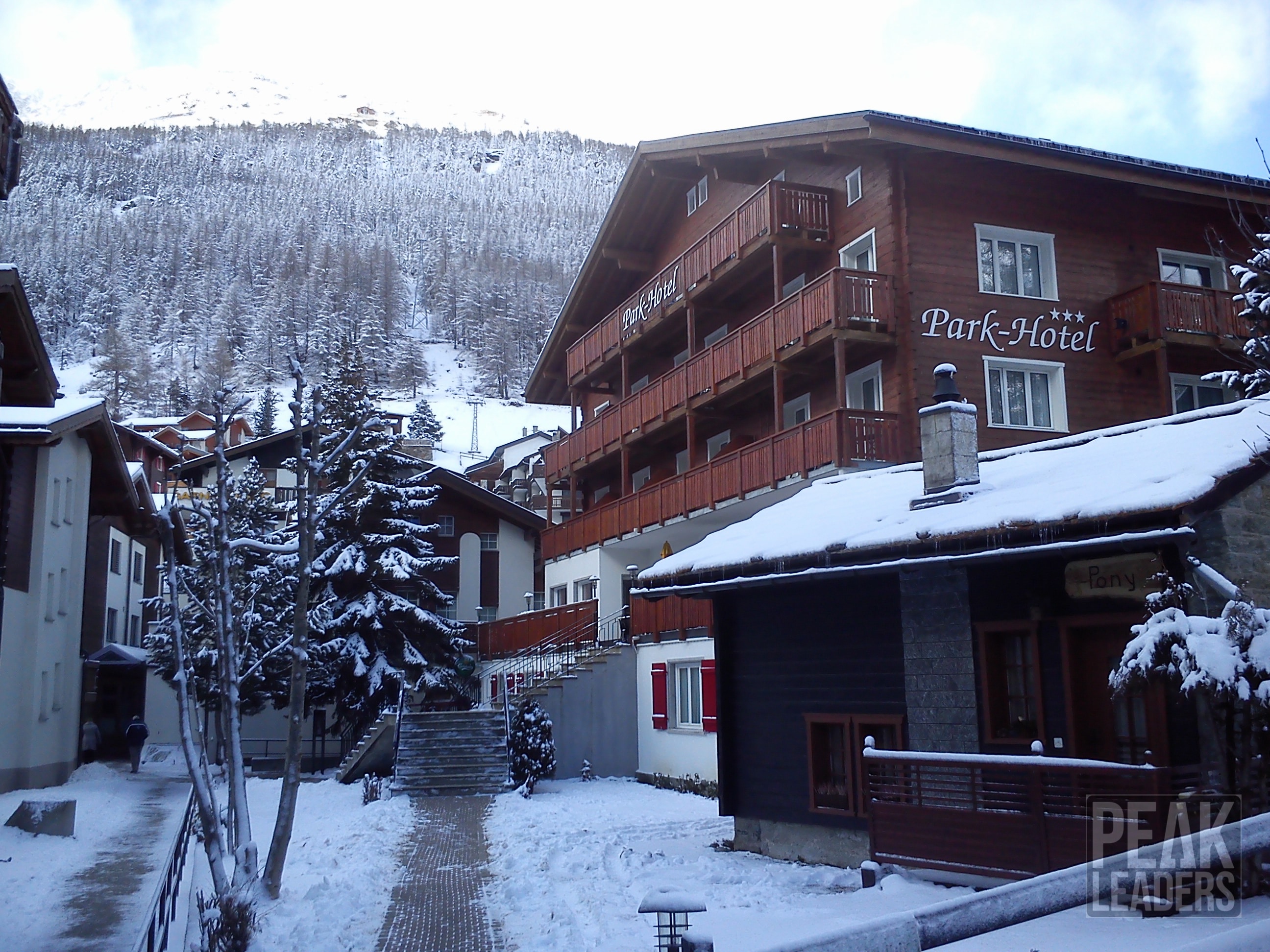 gap year ski instructor course at the Park Hotel